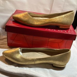 Aerosoles gold flat